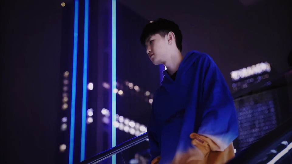 来实现微调 来实现微调